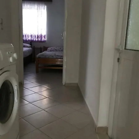 بيت للعطل Private Jolanda In *